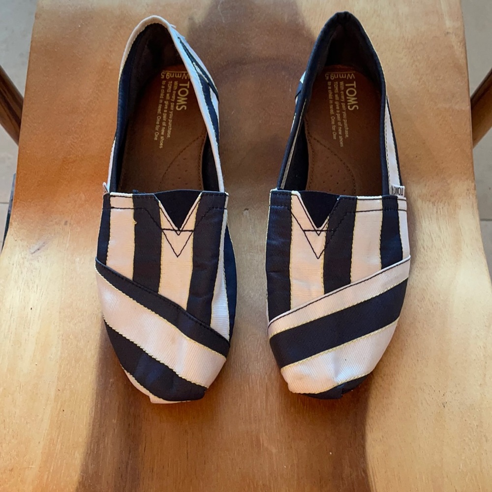 TOMS